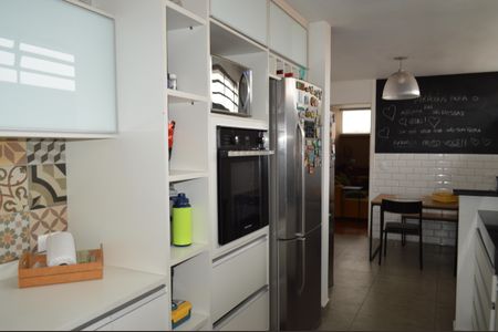 Casa à venda com 234m², 3 quartos e 3 vagasCozinha