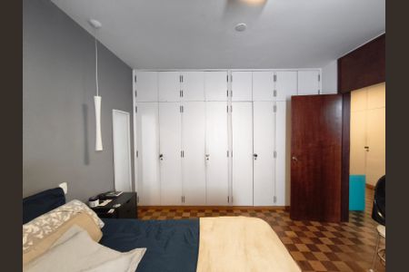 Casa à venda com 234m², 3 quartos e 3 vagasSuíte 3