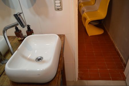 Casa à venda com 234m², 3 quartos e 3 vagasBanheiro da Área de Lazer inferior