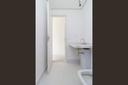 Apartamento à venda com 98m², 2 quartos e 2 vagasBanheiro da Suíte 2