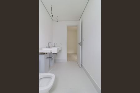 Apartamento à venda com 98m², 2 quartos e 2 vagasBanheiro da Suíte 1