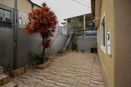 Casa para alugar com 130m², 2 quartos e 1 vagaQuintal