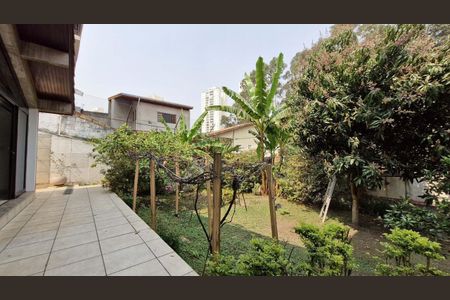 Casa de condomínio à venda com 245m², 3 quartos e 4 vagas