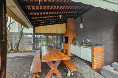 Apartamento para alugar com 90m², 2 quartos e 1 vagaÁrea de Lazer