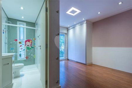 Casa à venda com 471m², 4 quartos e 6 vagas