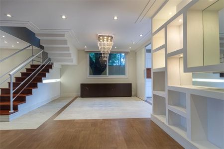 Casa à venda com 471m², 4 quartos e 6 vagas