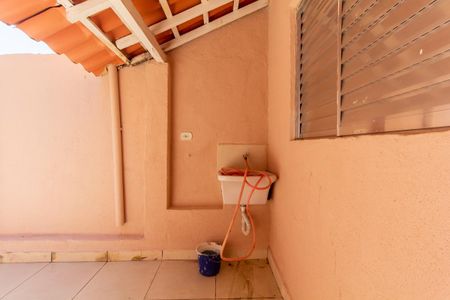 Casa à venda com 70m², 2 quartos e 2 vagas Casa à venda com 70m², 2 quartos e 2 vagasÁrea de Serviço