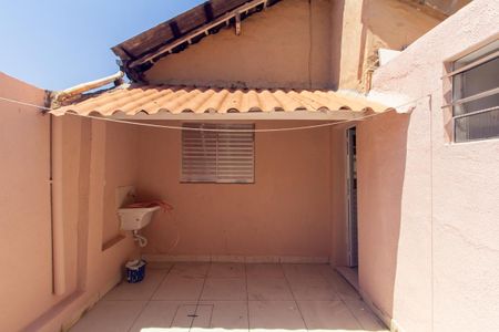 Casa à venda com 70m², 2 quartos e 2 vagas Casa à venda com 70m², 2 quartos e 2 vagasÁrea de Serviço