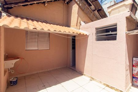 Casa à venda com 70m², 2 quartos e 2 vagas Casa à venda com 70m², 2 quartos e 2 vagasÁrea de Serviço