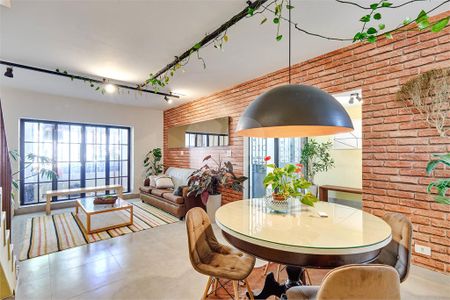 Casa de Condomínio à venda com 3 quartos, 160m² em Vila Elvira, São Paulo