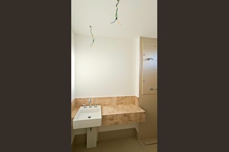 Banheiro da Suíte de apartamento à venda com 2 quartos, 75m² em Funcionários, Belo Horizonte