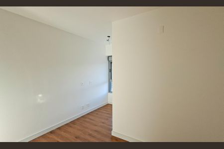 Apartamento à venda com 75m², 2 quartos e 2 vagasQuarto 2