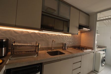 Apartamento à venda com 109m², 3 quartos e 2 vagasCozinha e Área de Serviço