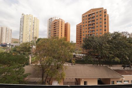 Apartamento à venda com 109m², 3 quartos e 2 vagasSacada