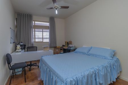 Apartamento à venda com 160m², 4 quartos e 2 vagasQuarto 2