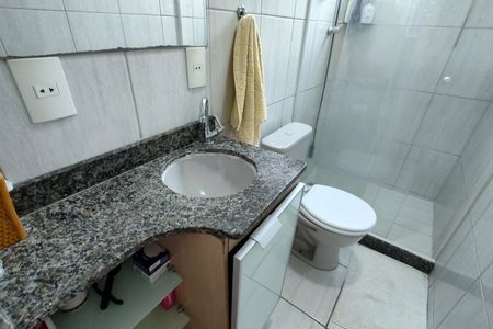 Casa de condomínio à venda com 200m², 2 quartos e 1 vagaBanheiro Social