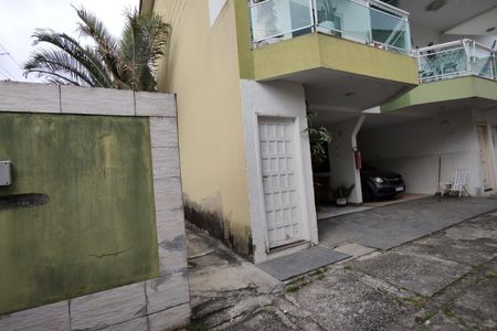 Casa de condomínio à venda com 200m², 2 quartos e 1 vagaFachada