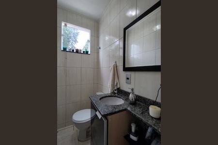 Casa de condomínio à venda com 200m², 2 quartos e 1 vagaLavabo