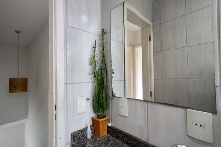 Casa de condomínio à venda com 200m², 2 quartos e 1 vagaBanheiro Social