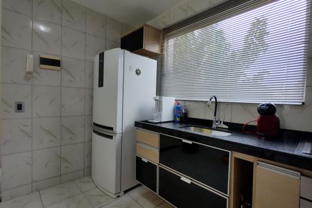 Casa de condomínio à venda com 200m², 2 quartos e 1 vagaCozinha