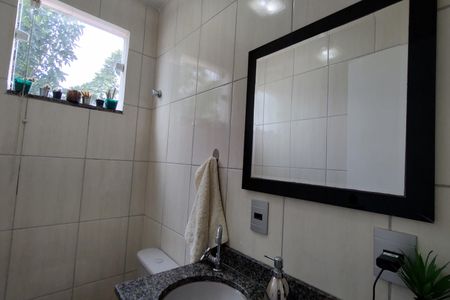 Casa de condomínio à venda com 200m², 2 quartos e 1 vagaLavabo