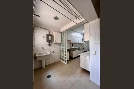 Apartamento para alugar com 115m², 3 quartos e 2 vagasÁrea de Serviço