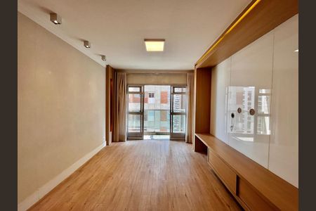 Sala de apartamento para alugar com 3 quartos, 115m² em Centro, Campinas