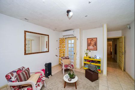 Casa à venda com 200m², 3 quartos e 5 vagasSala