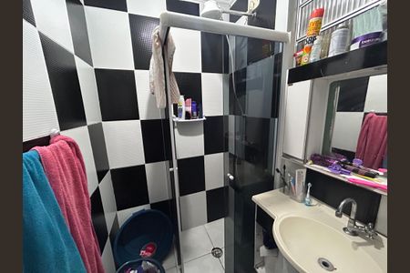 Casa à venda com 290m², 4 quartos e 2 vagas Casa à venda com 290m², 4 quartos e 2 vagasBanheiro da Suíte 1