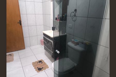 Casa à venda com 290m², 4 quartos e 2 vagas Casa à venda com 290m², 4 quartos e 2 vagasBanheiro da Suíte 3