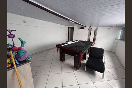 Casa à venda com 290m², 4 quartos e 2 vagas Casa à venda com 290m², 4 quartos e 2 vagasEspaço de Jogos