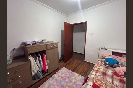 Casa à venda com 290m², 4 quartos e 2 vagas Casa à venda com 290m², 4 quartos e 2 vagasQuarto 1