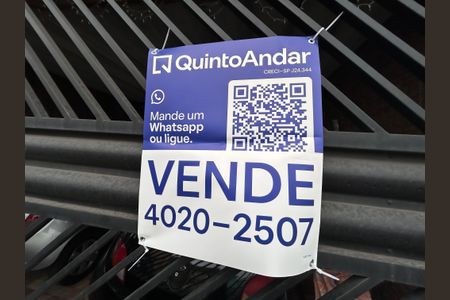 Casa à venda com 290m², 4 quartos e 2 vagas Casa à venda com 290m², 4 quartos e 2 vagasPlaca