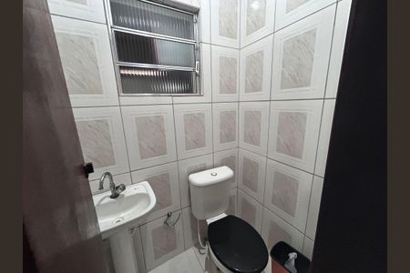 Casa à venda com 290m², 4 quartos e 2 vagas Casa à venda com 290m², 4 quartos e 2 vagasLavabo 2