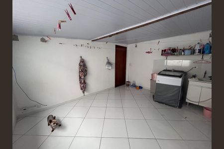 Casa à venda com 290m², 4 quartos e 2 vagas Casa à venda com 290m², 4 quartos e 2 vagasÁrea de Serviço