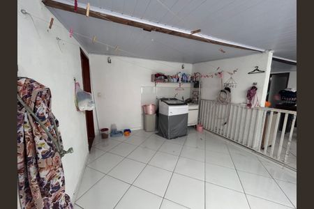 Casa à venda com 290m², 4 quartos e 2 vagas Casa à venda com 290m², 4 quartos e 2 vagasÁrea de Serviço