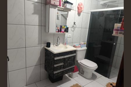 Casa à venda com 290m², 4 quartos e 2 vagas Casa à venda com 290m², 4 quartos e 2 vagasBanheiro da Suíte 3