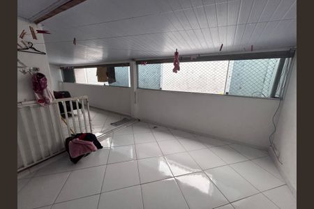 Casa à venda com 290m², 4 quartos e 2 vagas Casa à venda com 290m², 4 quartos e 2 vagasÁrea de Serviço