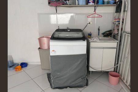 Casa à venda com 290m², 4 quartos e 2 vagas Casa à venda com 290m², 4 quartos e 2 vagasÁrea de Serviço