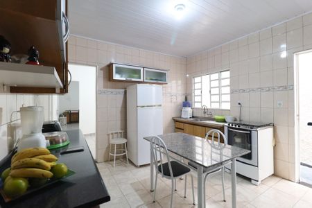 Casa à venda com 125m², 3 quartos e 1 vaga Casa à venda com 125m², 3 quartos e 1 vagaCozinha