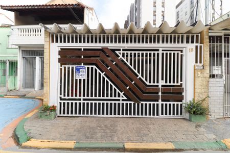 Casa à venda com 125m², 3 quartos e 1 vaga Casa à venda com 125m², 3 quartos e 1 vagaFachada