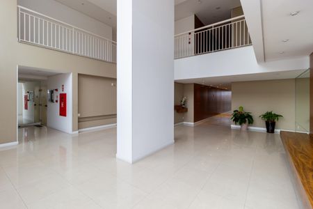 Apartamento à venda com 106m², 3 quartos e 2 vagasHall social