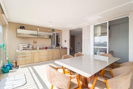 Apartamento à venda com 106m², 3 quartos e 2 vagasVaranda