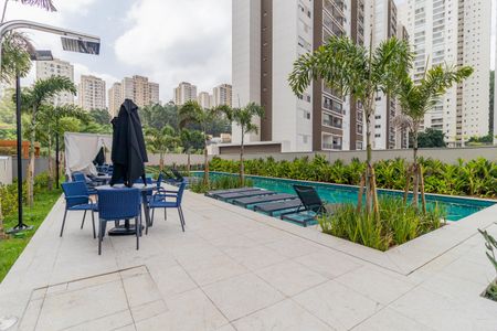 Studio à venda com 25m², 1 quarto e sem vagaÁrea comum - Piscina