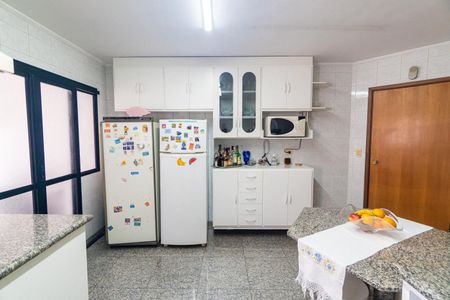 Apartamento à venda com 130m², 3 quartos e 3 vagas Apartamento à venda com 130m², 3 quartos e 3 vagasCozinha