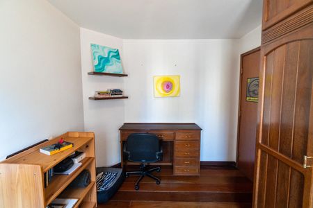 Apartamento à venda com 130m², 3 quartos e 3 vagas Apartamento à venda com 130m², 3 quartos e 3 vagasQuarto 1