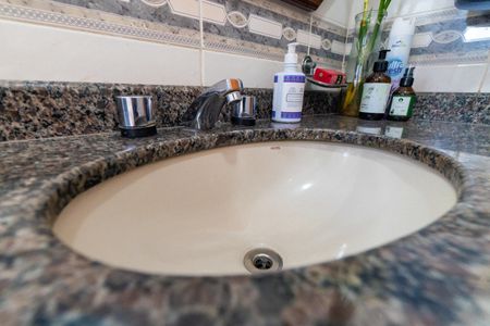 Apartamento à venda com 130m², 3 quartos e 3 vagas Apartamento à venda com 130m², 3 quartos e 3 vagasBanheiro Social