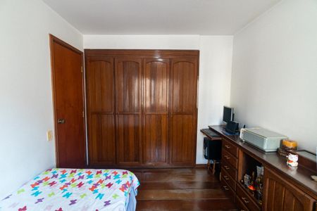 Apartamento à venda com 130m², 3 quartos e 3 vagas Apartamento à venda com 130m², 3 quartos e 3 vagasQuarto 2
