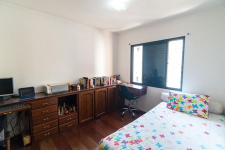 Apartamento à venda com 130m², 3 quartos e 3 vagas Apartamento à venda com 130m², 3 quartos e 3 vagasQuarto 2