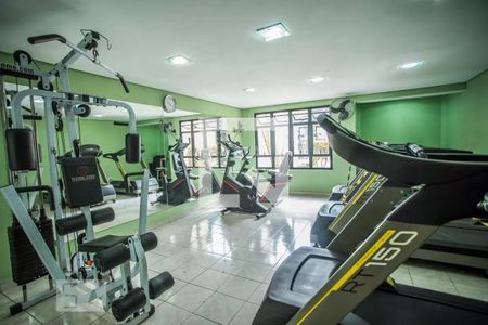 Apartamento à venda com 130m², 3 quartos e 3 vagas Apartamento à venda com 130m², 3 quartos e 3 vagasÁrea comum - Academia